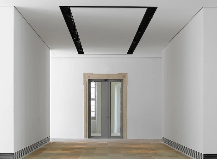 Porta vetrata in acciaio Jansen / Janisol in un ambiente interno