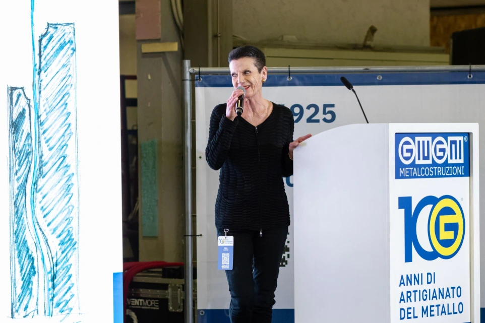 Elena Zaccaro capodicastero Sicurezza, parla durante l'evento della Giugni SA Metalcostruzioni di Locarno per il suo Centenario