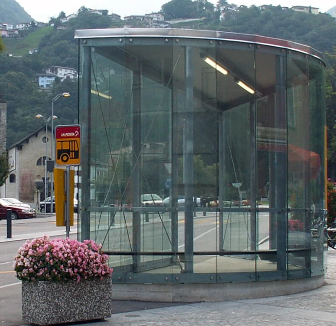 cabine fermate autobus - Giugni SA